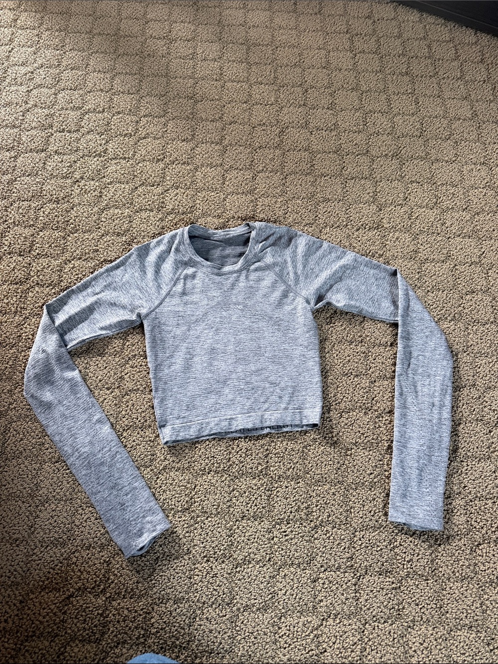lululemon athletica Swiftly Tech Heather Gray Cropped Long-Sleeve Top